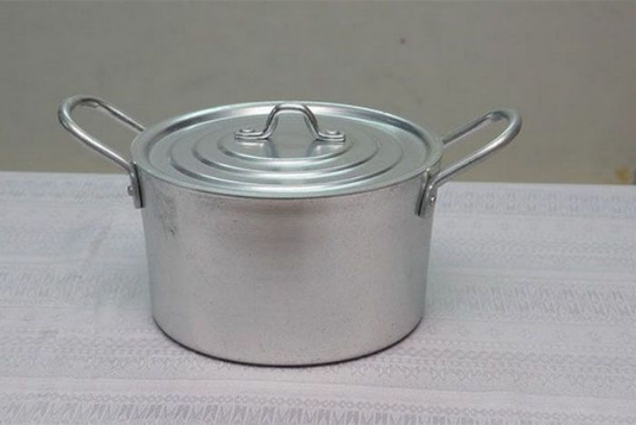 Bếp từ không nhận nồi inox không có từ tính