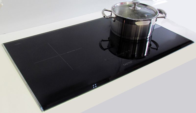 Bếp từ Faster FS-741G thiết kế tinh tế, sang trọng